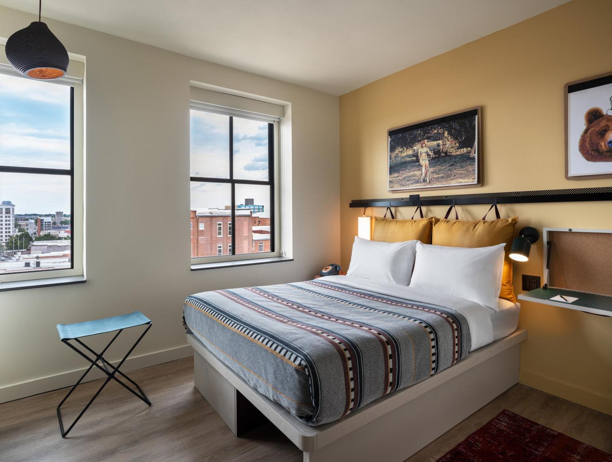 Hotel Moxy Springfield Downtown Exterior foto