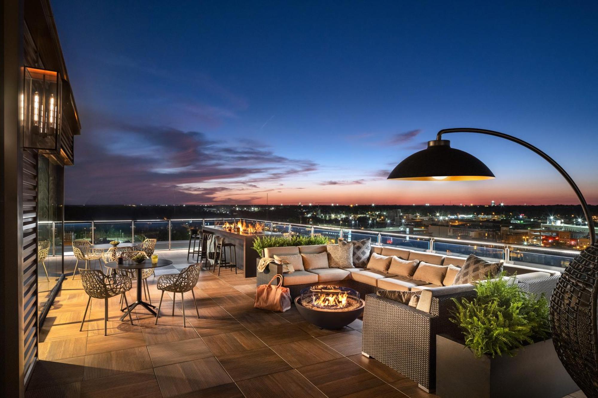 Hotel Moxy Springfield Downtown Exterior foto
