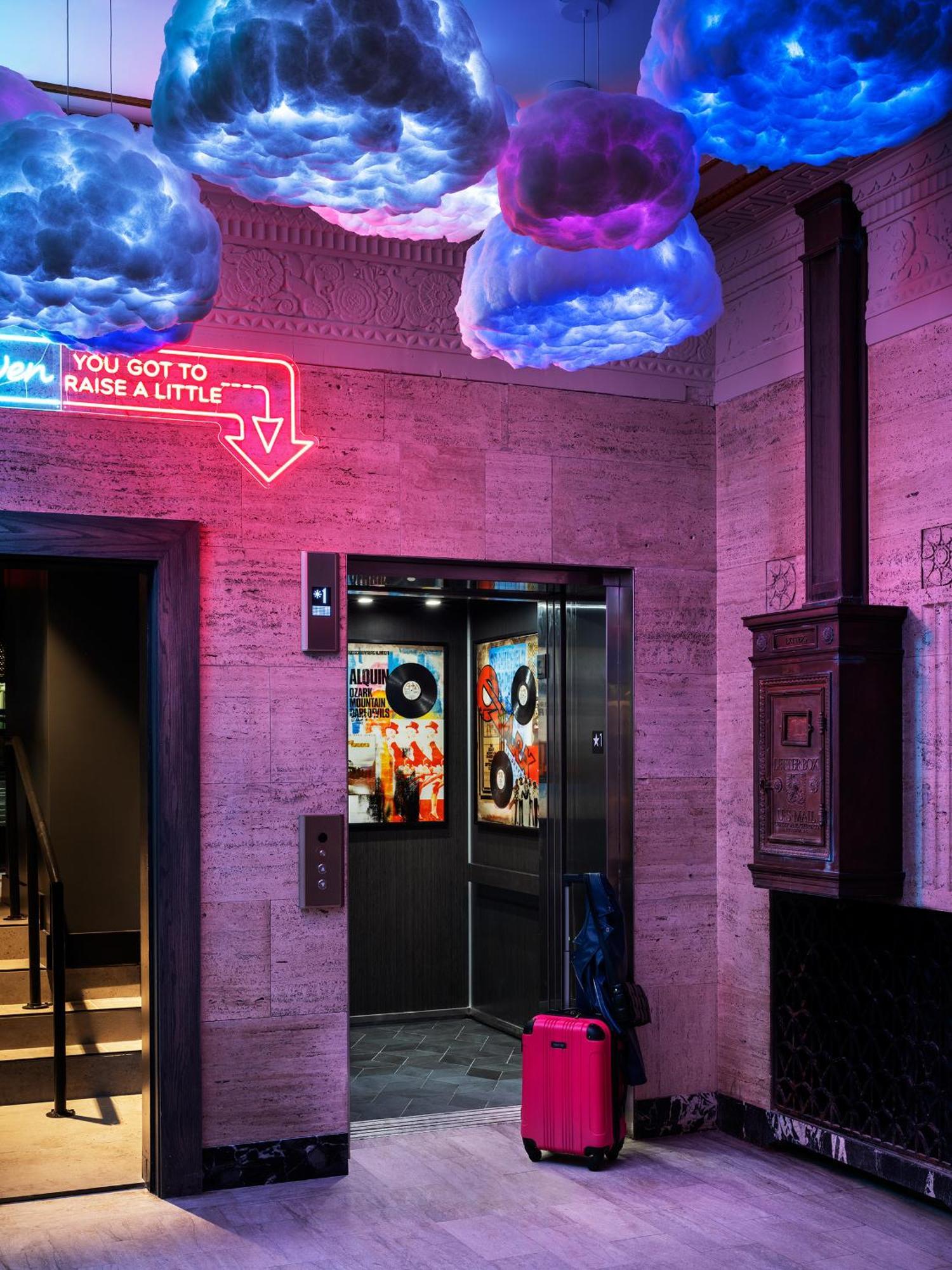 Hotel Moxy Springfield Downtown Exterior foto